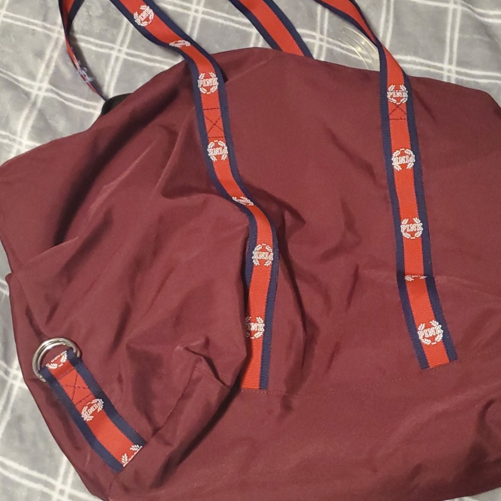 NWOT Duffle - Picture 2 of 3